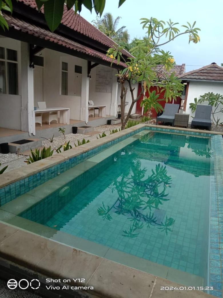 Villa Phyphy 3 Gili Trawangan Exterior photo
